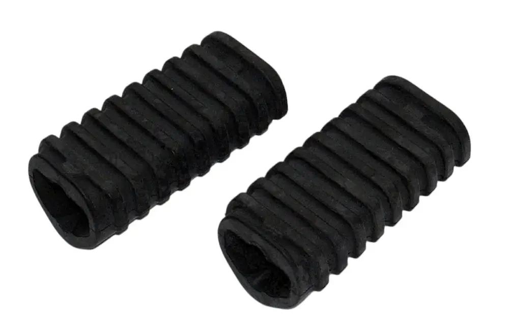 TOURMAX gumy stupaček řidiče HONDA VT 600C SHADOW 92-97, VT 750C 01-03, VT 125C 99-06 (komplet 2 kusy) vyrobeno v Japonsku Nejprodávanější
