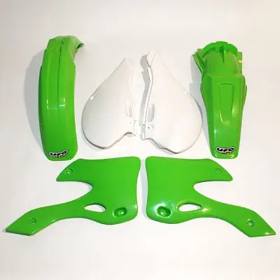 UFO kompletní sada plastů KAWASAKI KX 125 / 250 99-02 barva OEM (zelená/bílá) (KA200E999) Kup Teď