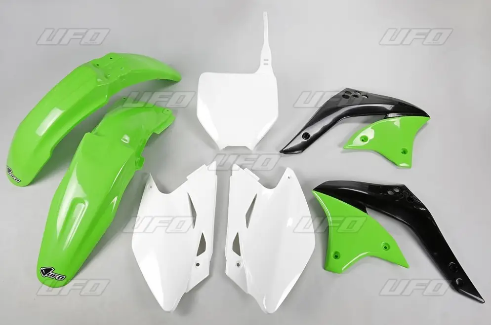 Značkový UFO kompletní sada plastů KAWASAKI KXF 450 06 barva OEM (zelená/bílá) (KA205E999)