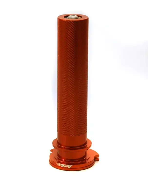 ACCEL plynová rukojeť hliníková s ložiskem KTM SXF 250/350/450 16-20, EXCF 250/350/450/500 17-20, KTM 300 TPI 18-22, HUSQVARNA 300 TEI TXI 300 2T HUSQVARNA FC 250-450 16-20, FE 250-501 17-20, FX 350/450 17-20 barva oranžová (79002014100) Akční Nabídka