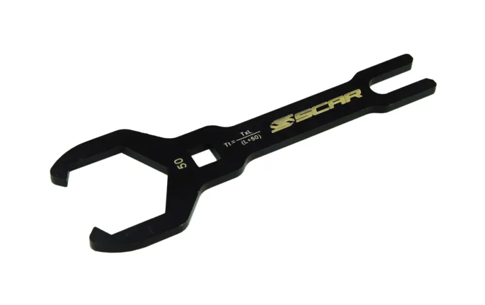 Nízká Cena SCAR RACING klíč pro servis předních zavěšení WP 50mm barva černá
